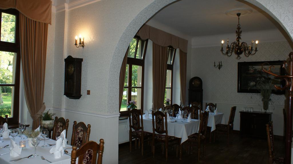 Palac Poraj Wicko  Exterior photo